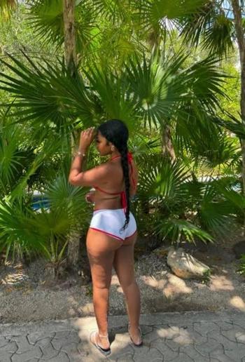 Dreamy, 20  female escort, Peoria